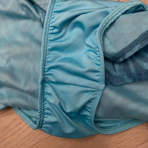 🌸Juicy Couture shorts🌸 - Picture 4 of 5